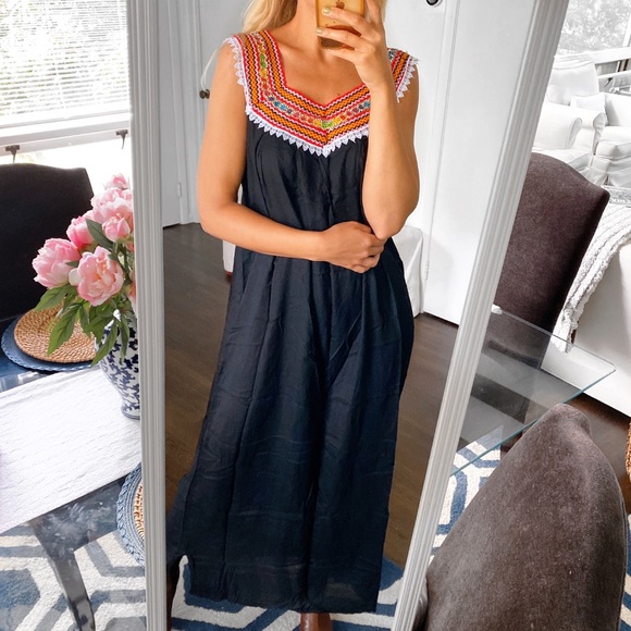 🖤 BOHO BLACK MULTI EMBROIDERED MAXI DRESS! - Picture 5 of 9